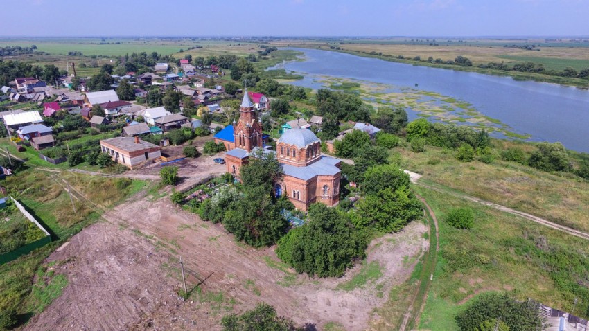 Ловецкие Борки. Церковь Успения Пресвятой Богородицы. фасады