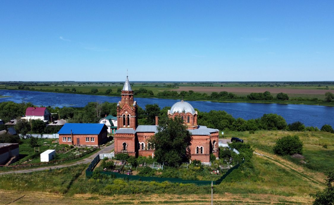 Церковь Успения Пресвятой Богородицы, Ловецкие Борки (Луховицкий городской округ, Московская область). общий вид в ландшафте