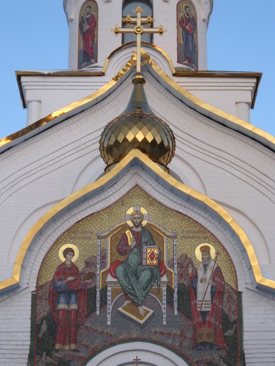 Церковь Луки (Войно-Ясенецкого) при Травматологической больнице, Сургут (Сургутский район и г. Сургут, Ханты-Мансийский автономный округ). архитектурные детали