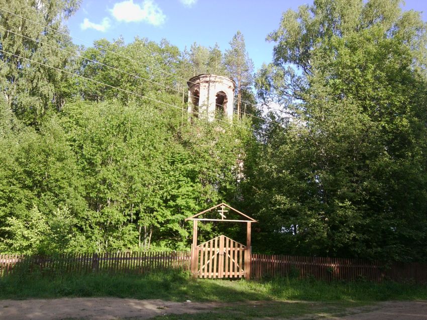 Церковь Троицы Живоначальной, Петропавловский погост (Осташковский городской округ, Тверская область). фасады