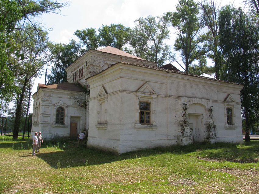 Нынек. Церковь Введения во храм Пресвятой Богородицы. фасады, вид храма до начала реставрации