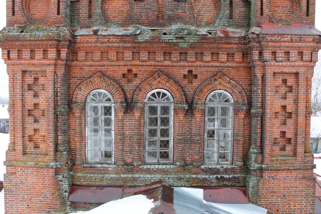 Тортым. Церковь Покрова Пресвятой Богородицы. архитектурные детали