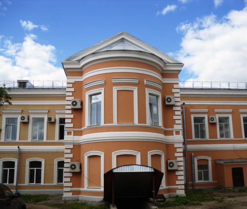 Домовая церковь Благовещения Пресвятой Богородицы при бывшем пансионе мужской гимназии, Пермь (Пермь, город, Пермский край). фасады, вид во дворе,алтарная апсида?