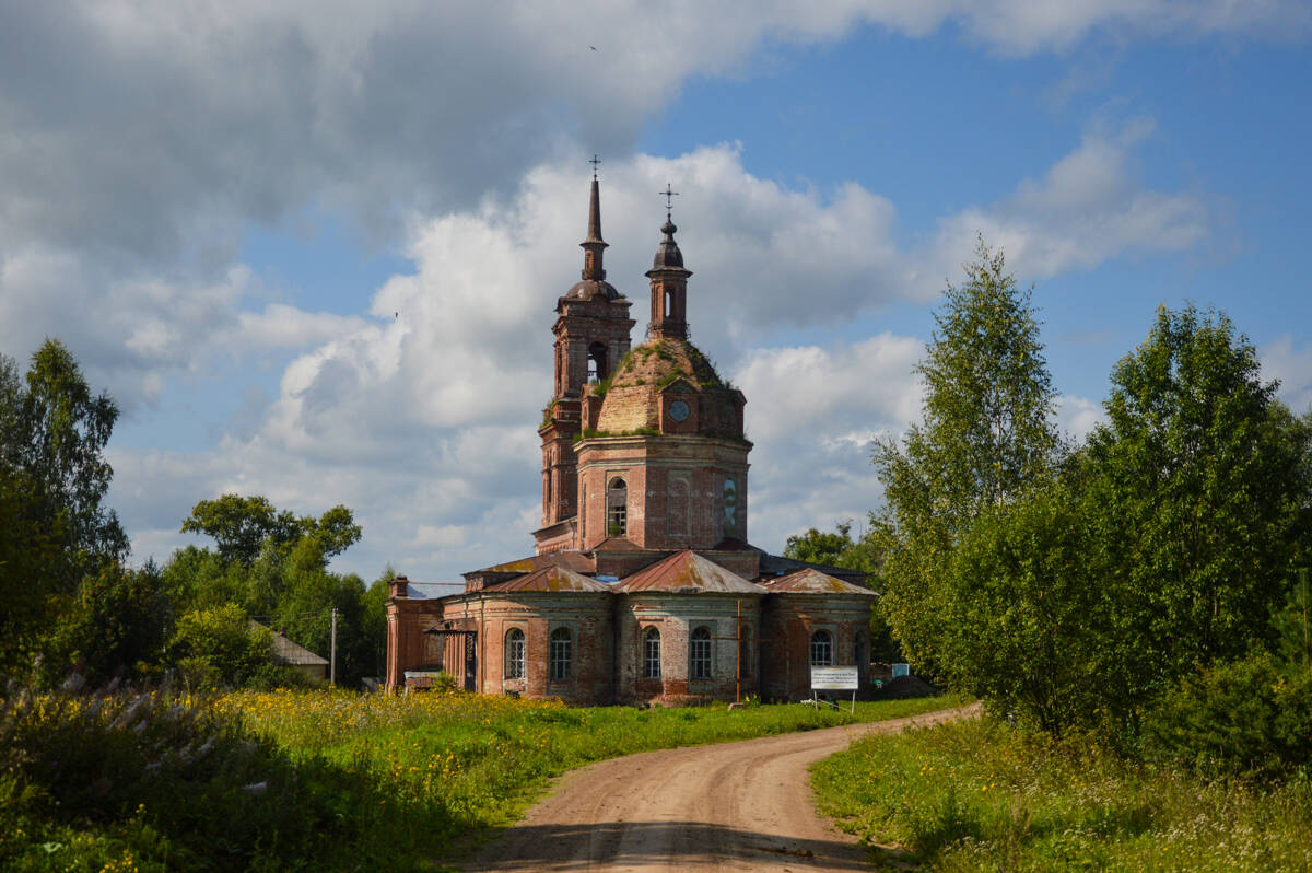 Церковь Вознесения Господня, Сада (Ярский район, Республика Удмуртия). общий вид в ландшафте