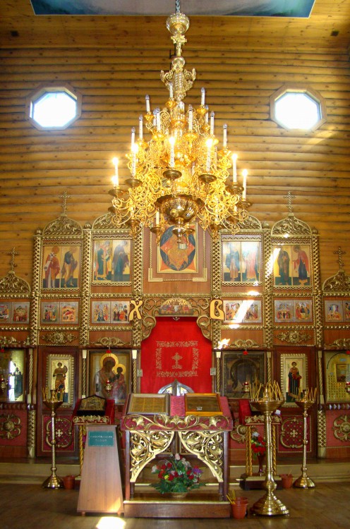 Церковь Всех Святых при соборе Вознесения Господня, Ульяновск (Ульяновск, город, Ульяновская область). интерьер и убранство, Центральная часть храма. Царские врата.
