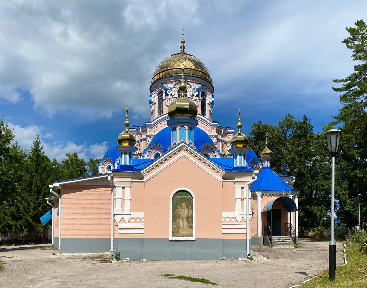 Церковь Воскресения Христова на Старом кладбище, Ульяновск (Ульяновск, город, Ульяновская область). фасады, Вид с юга