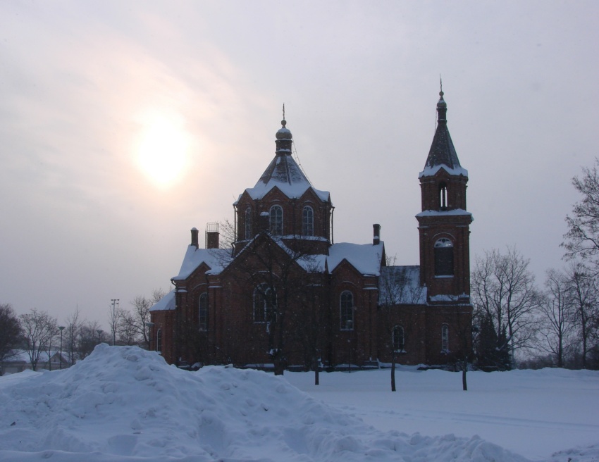 Вааса. Церковь Николая Чудотворца. общий вид в ландшафте