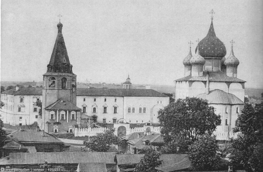 Кремль, Суздаль (Суздальский район, Владимирская область). архивная фотография,  Фото с сайта pastvu.ru Фото 1954-55 гг.