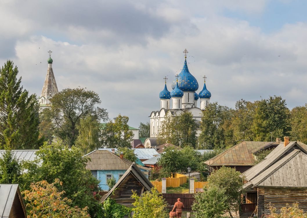 Кремль, Суздаль (Суздальский район, Владимирская область). дополнительная информация, Вид с востока, с земляного вала Кремля