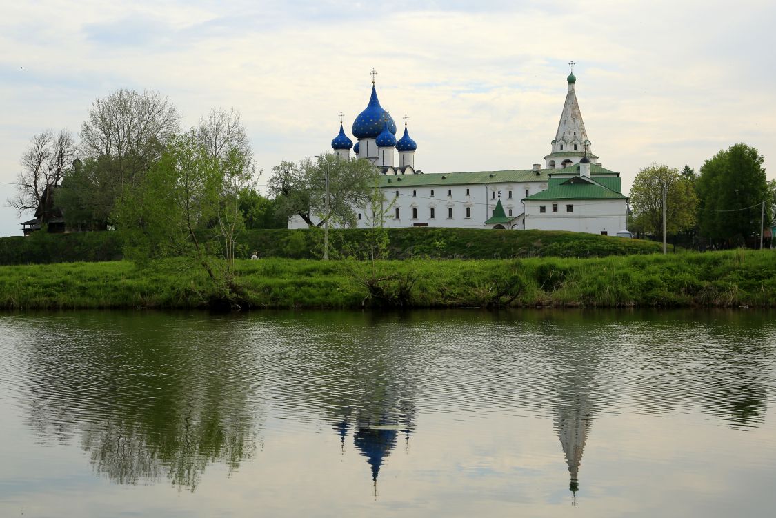 Суздаль. Кремль. фасады