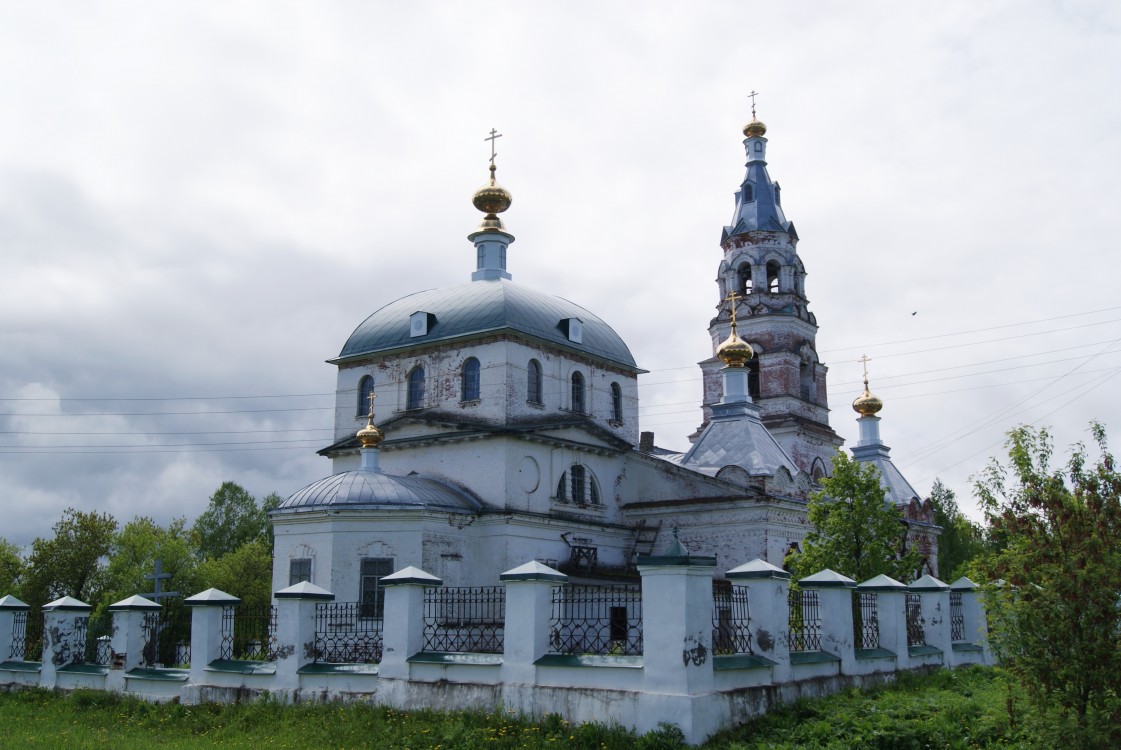 Асово. Церковь Троицы Живоначальной. фасады