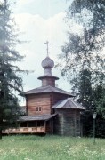 Истра. Музей деревянного зодчества. Церковь Богоявления Господня из села Семёновское