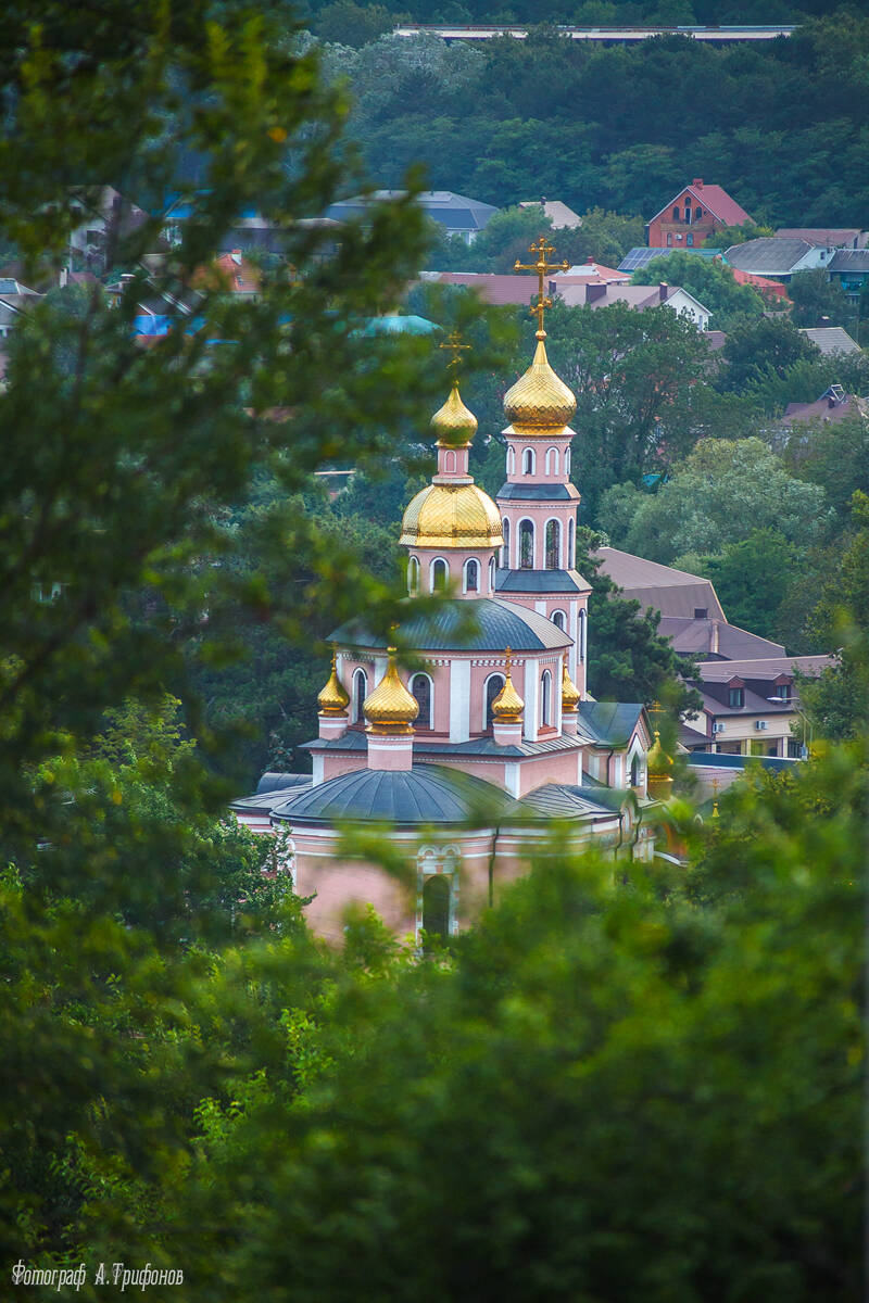 Церковь Николая Чудотворца, Архипо-Осиповка (Геленджик, город, Краснодарский край). общий вид в ландшафте
