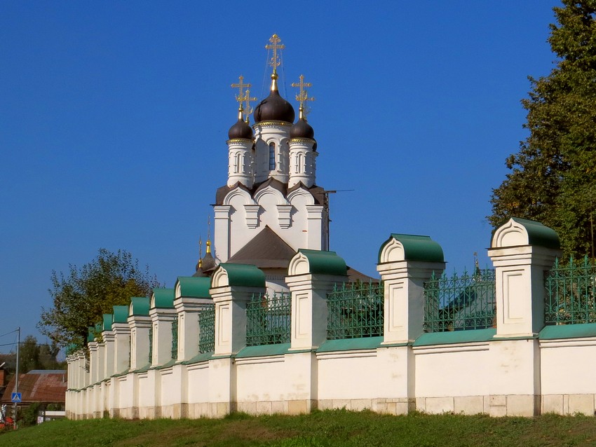 Павловская Слобода. Храм-часовня Иосифа Волоцкого. общий вид в ландшафте