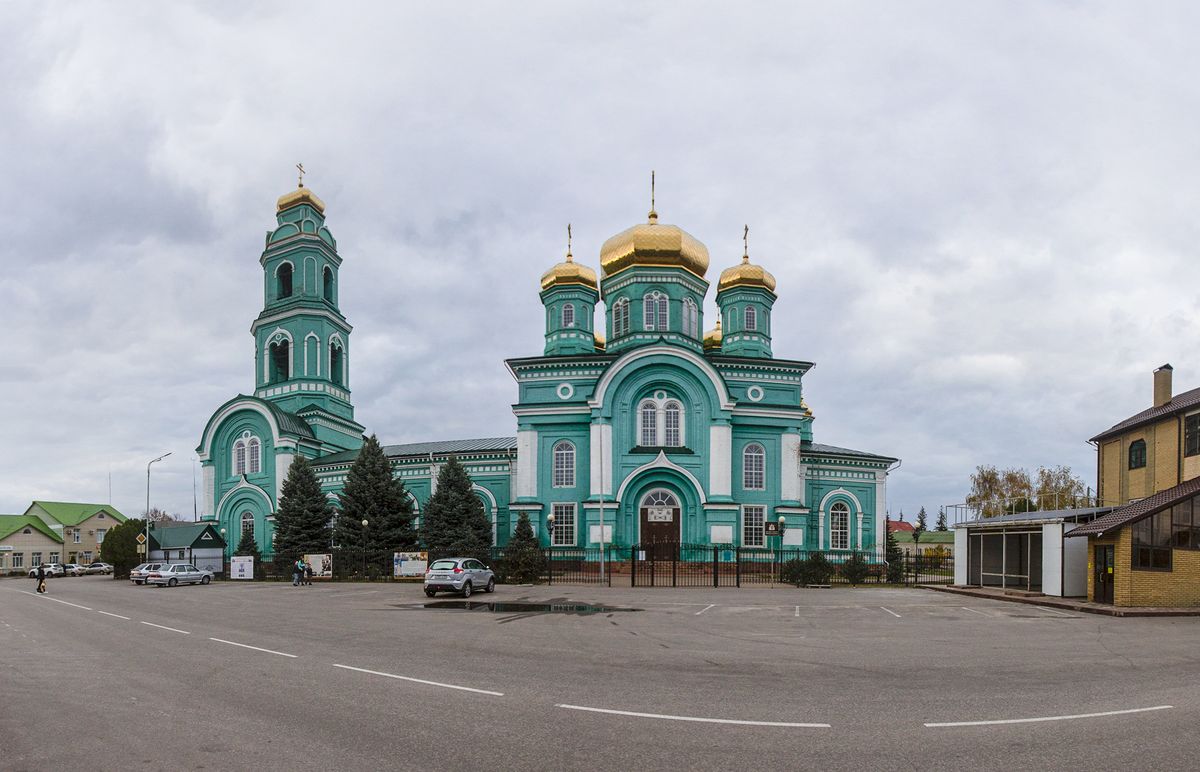 Собор Троицы Живоначальной, Ровеньки (Ровеньский район, Белгородская область). фасады