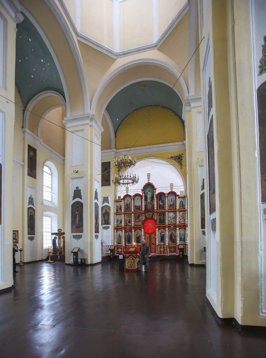 Собор Троицы Живоначальной, Ровеньки (Ровеньский район, Белгородская область). интерьер и убранство