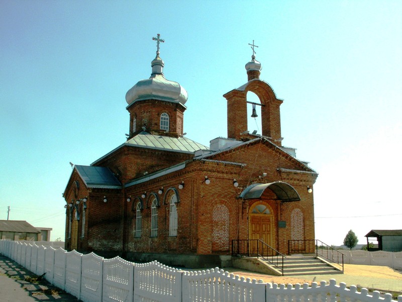Церковь Рождества Пресвятой Богородицы, Калиново (Красногвардейский район, Белгородская область). общий вид в ландшафте