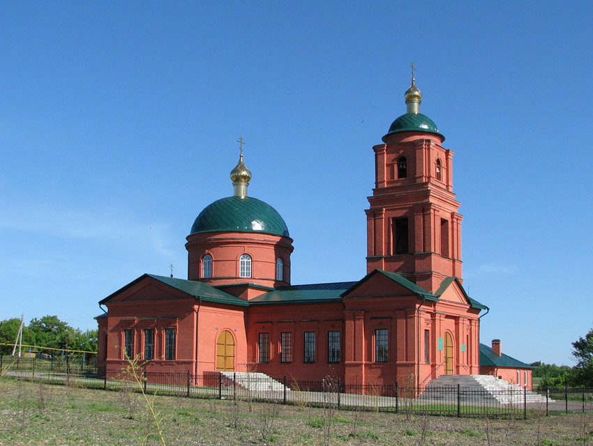 Малое Городище. Церковь Сергия Радонежского. общий вид в ландшафте