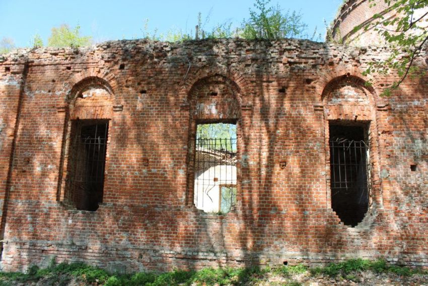 Церковь Казанской иконы Божией Матери, Маковцы (Дзержинский район, Калужская область). фасады, Средняя часть, вид с юга
