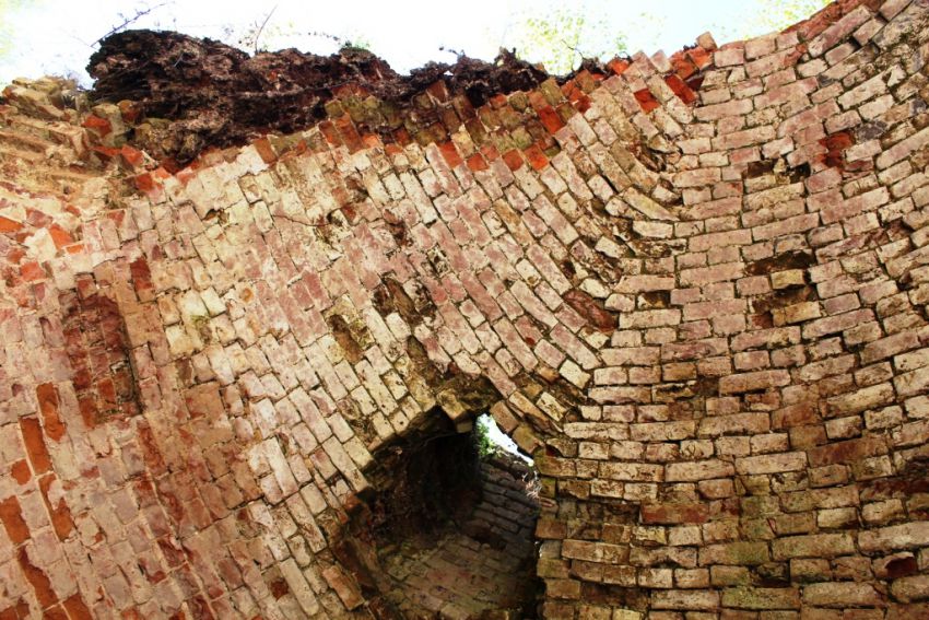 Церковь Казанской иконы Божией Матери, Маковцы (Дзержинский район, Калужская область). интерьер и убранство, Фрагмент сохранившейся кровли средней части храма