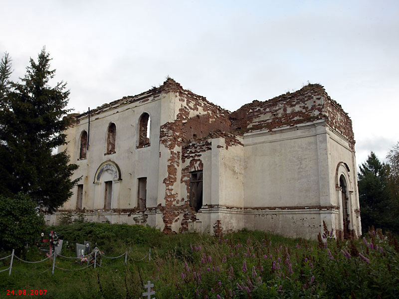 Бураково (Купецкий погост). Церковь Покрова Пресвятой Богородицы. фасады