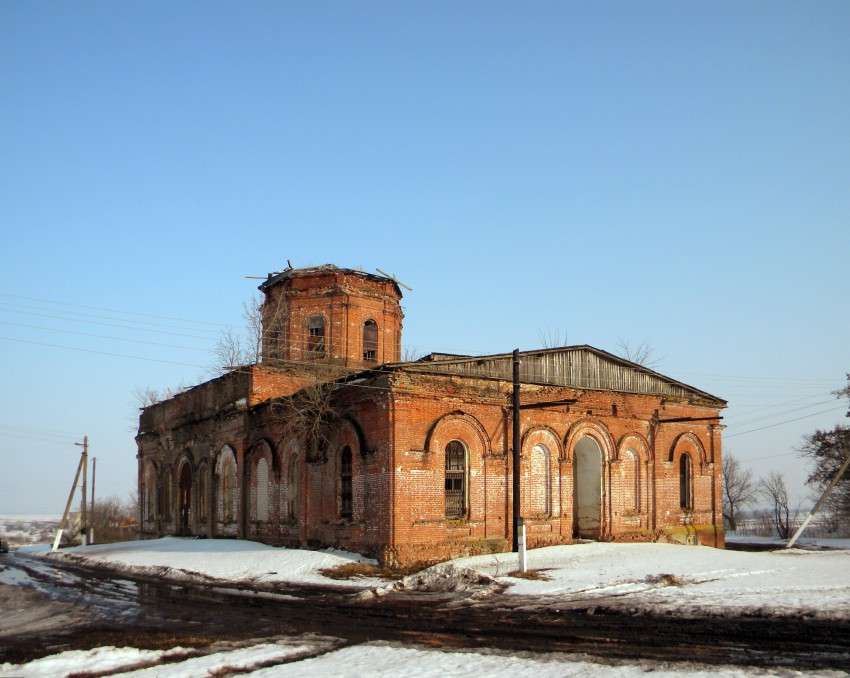 Церковь Михаила Архангела, Любостань (Большесолдатский район, Курская область). общий вид в ландшафте