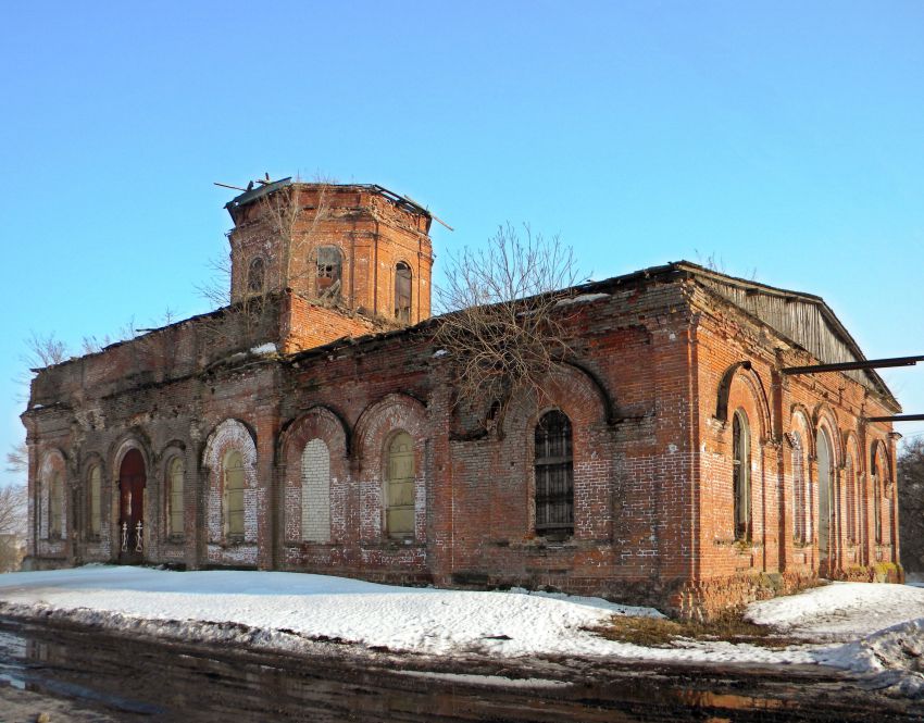 Церковь Михаила Архангела, Любостань (Большесолдатский район, Курская область). общий вид в ландшафте