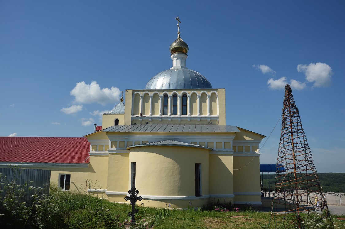 Церковь Николая Чудотворца, Маяк (Заокский район, Тульская область). фасады