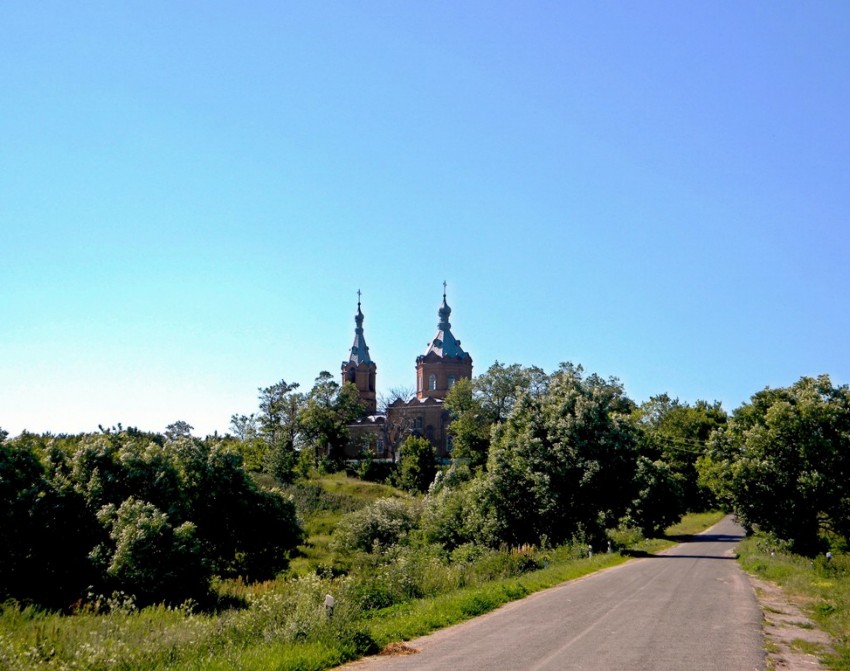 Церковь Николая Чудотворца, Ржава (Большесолдатский район, Курская область). общий вид в ландшафте