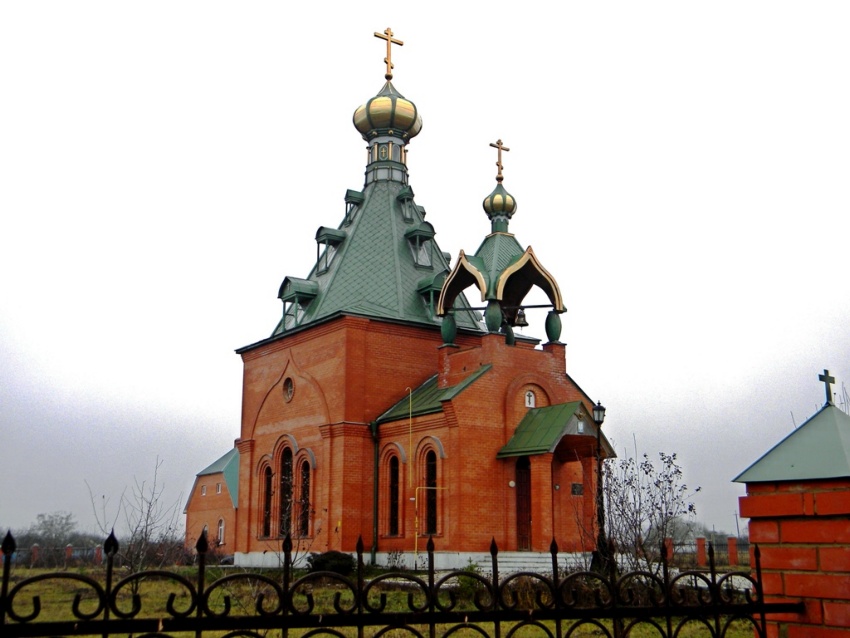 Церковь Троицы Живоначальной, Скородное (Большесолдатский район, Курская область). общий вид в ландшафте
