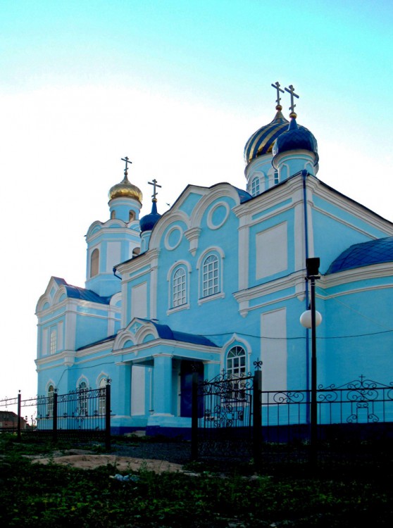 Церковь Покрова Пресвятой Богородицы, Илек (Беловский район, Курская область). фасады