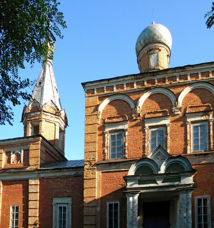 Церковь Рождества Пресвятой Богородицы, Гоптаровка (Беловский район, Курская область). фасады
