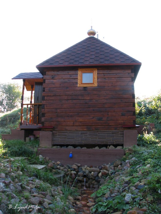 Часовня Серафима Саровского, Матрёнино (Волоколамский городской округ, Московская область). фасады