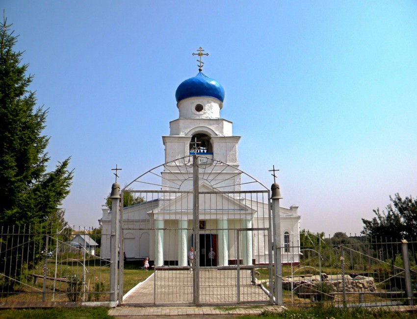 Дерюгино. Церковь Георгия Победоносца. общий вид в ландшафте