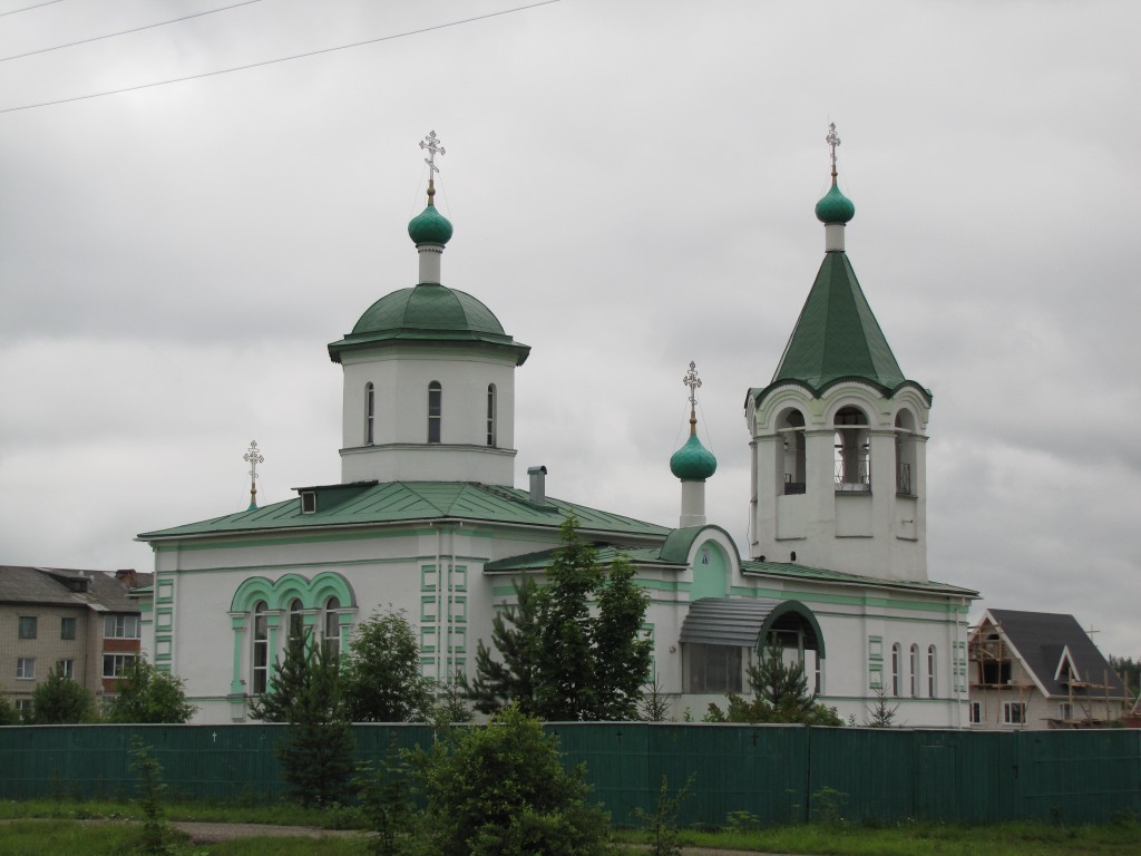Харовск. Церковь Серафима Саровского. фасады