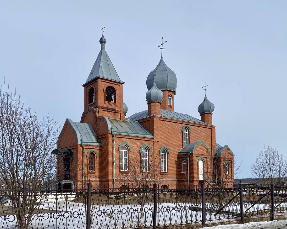 Церковь Космы и Дамиана, Верх-Чебула (Чебулинский район, Кемеровская область). фасады, Вид с Почтового переулка
