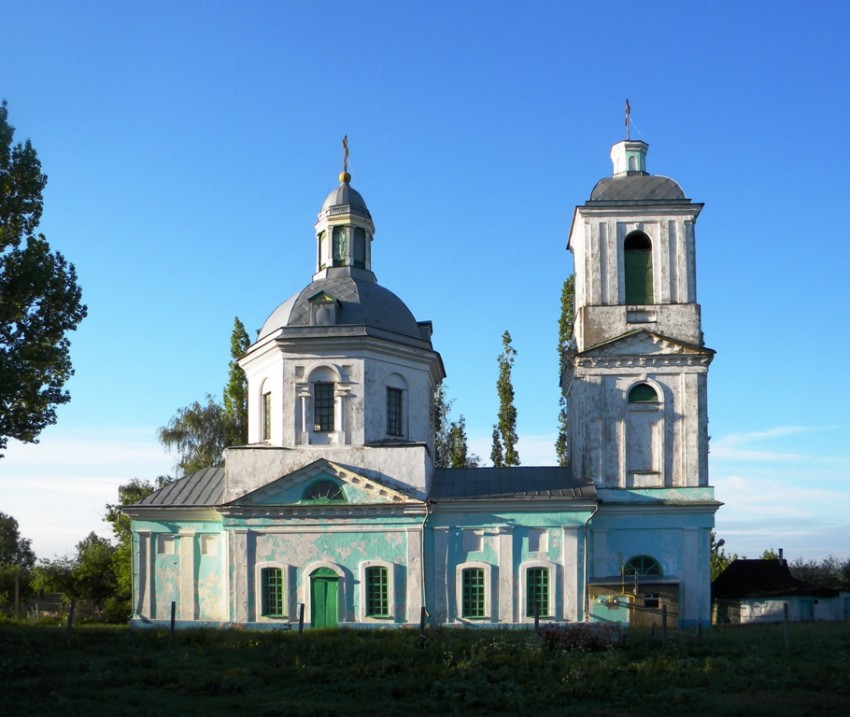 Церковь Покрова Пресвятой Богородицы, Красная Долина (Касторенский район, Курская область). общий вид в ландшафте