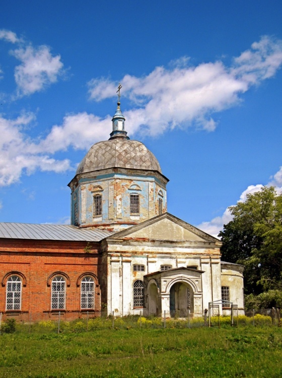 Орехово. Церковь Троицы Живоначальной. фасады