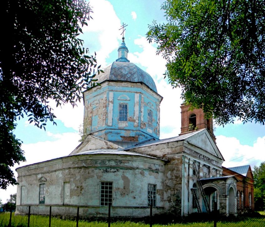 Церковь Троицы Живоначальной, Орехово (Касторенский район, Курская область). фасады