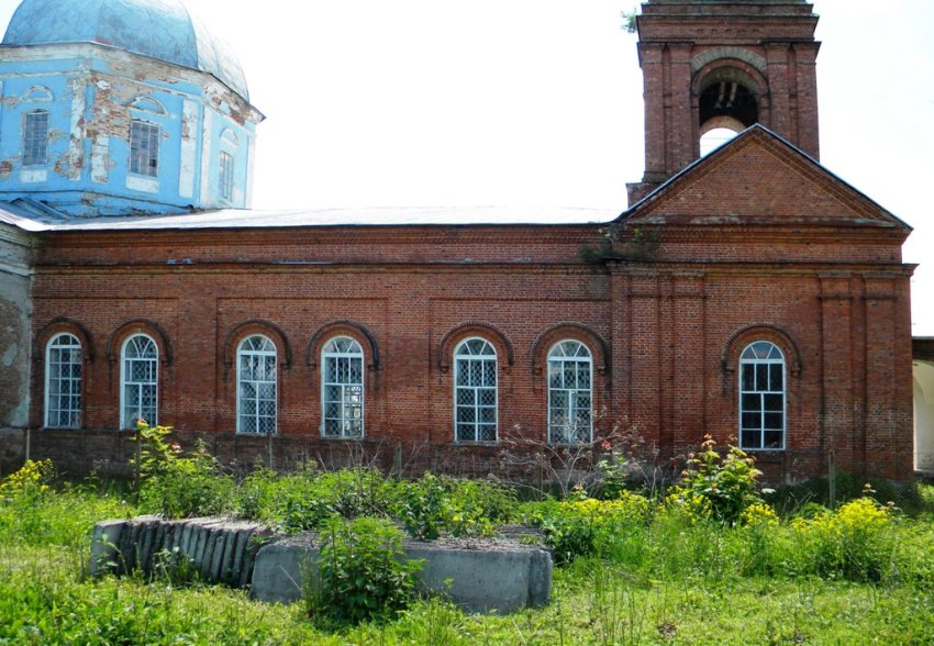Церковь Троицы Живоначальной, Орехово (Касторенский район, Курская область). фасады