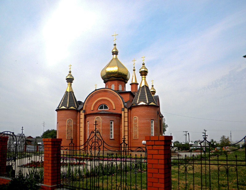 Конышёвка. Церковь Александра Невского. общий вид в ландшафте