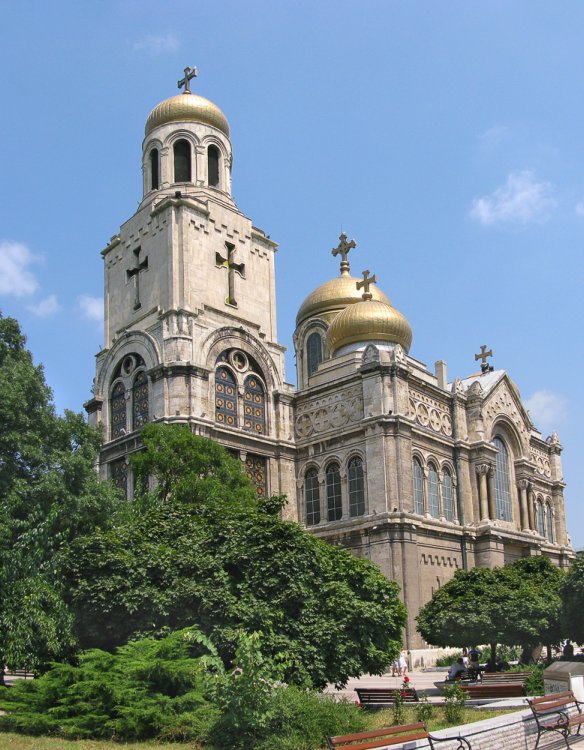 Варна. Кафедральный собор Успения Пресвятой Богородицы. фасады