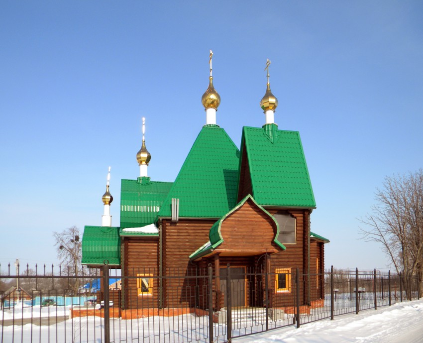 Дмитриевка. Церковь Димитрия Ростовского. общий вид в ландшафте