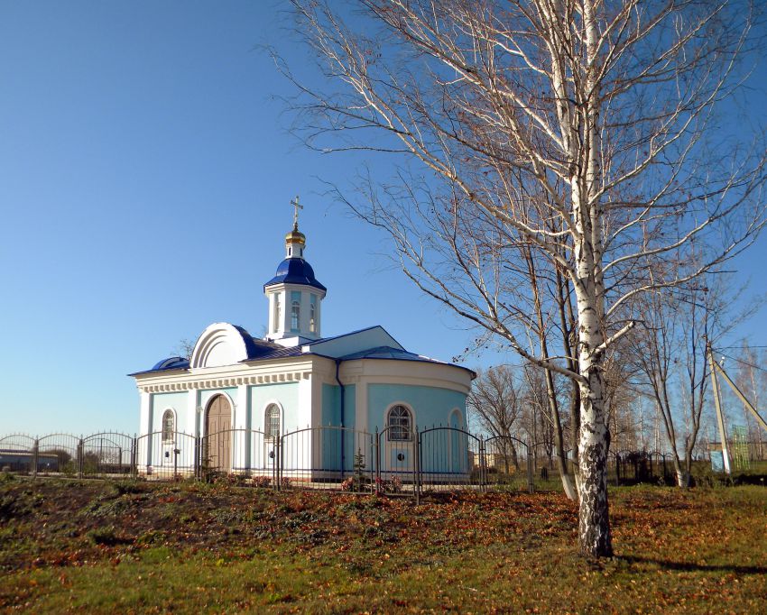 Луценково. Церковь Успения Пресвятой Богородицы. общий вид в ландшафте