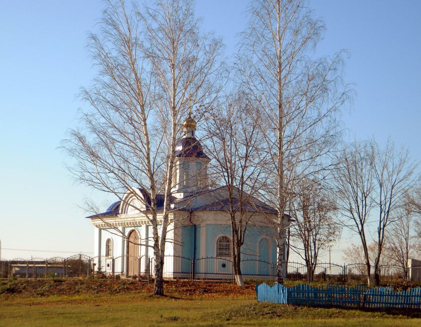 Церковь Успения Пресвятой Богородицы, Луценково (Алексеевский район, Белгородская область). общий вид в ландшафте