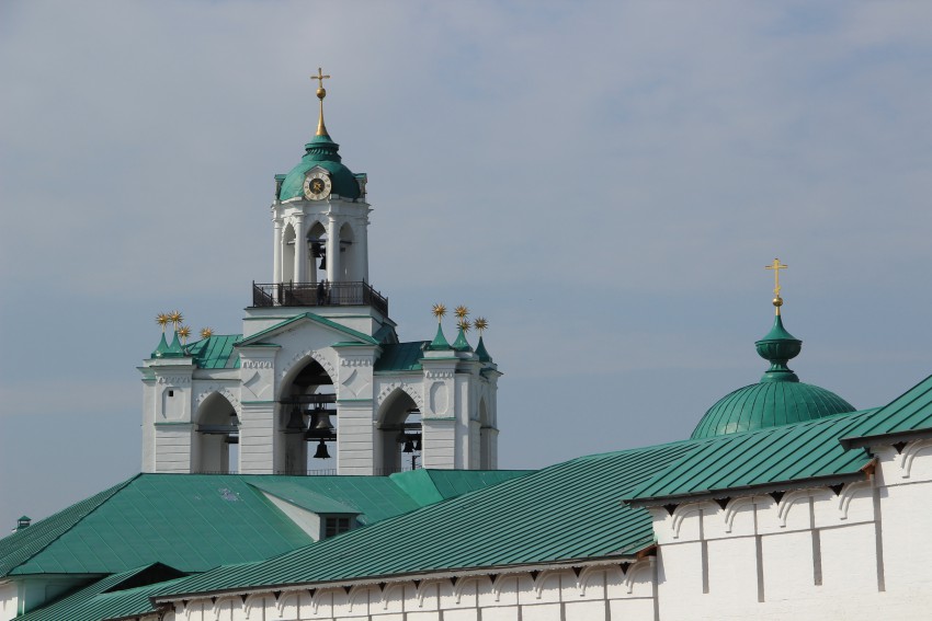 Ярославль. Спасо-Преображенский монастырь. Звонница с церковью Печерской иконы Божией Матери. архитектурные детали