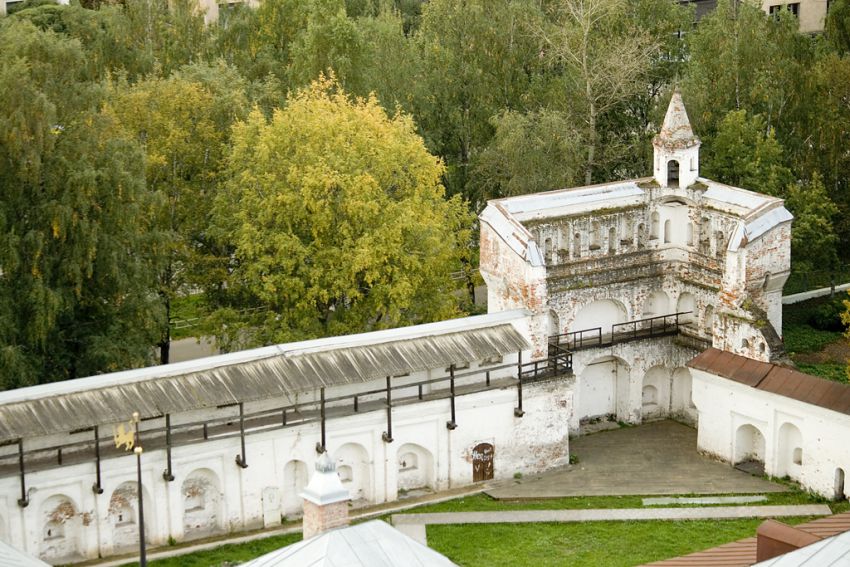 Архиерейский двор, Вологда (Вологда, город, Вологодская область). архитектурные детали, Северо-западная башня архиерейского двора,