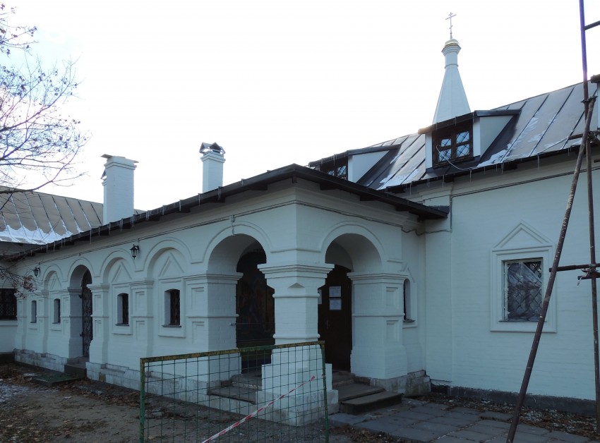 Церковь Введения во храм Пресвятой Богородицы в Раево, Северное Медведково (Северо-Восточный административный округ (СВАО), г. Москва). фасады
