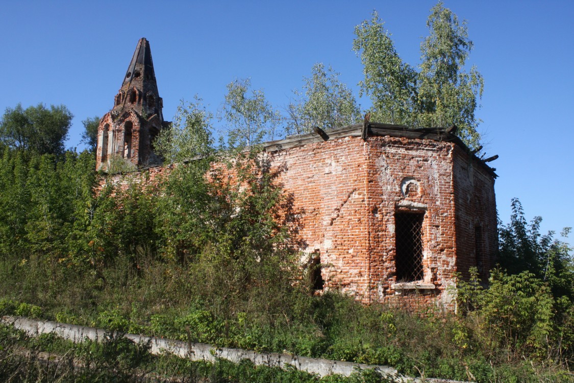 Церковь Троицы Живоначальной, Красино-Убережное (Ясногорский район, Тульская область). фасады