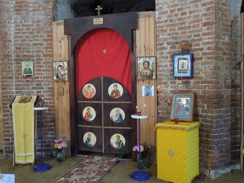 Церковь Михаила Архангела, Горки (Ясногорский район, Тульская область). интерьер и убранство, Иконостас